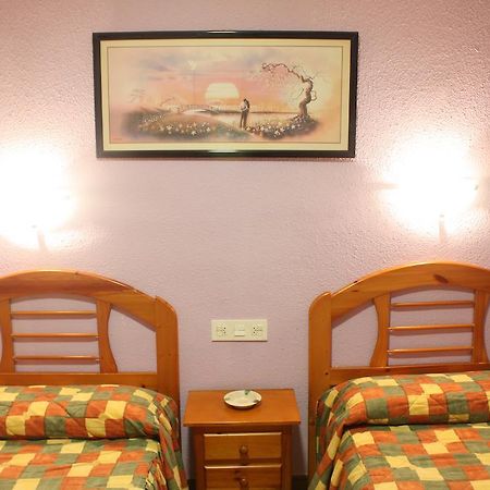 Hostal Temino Burgo Habitación foto