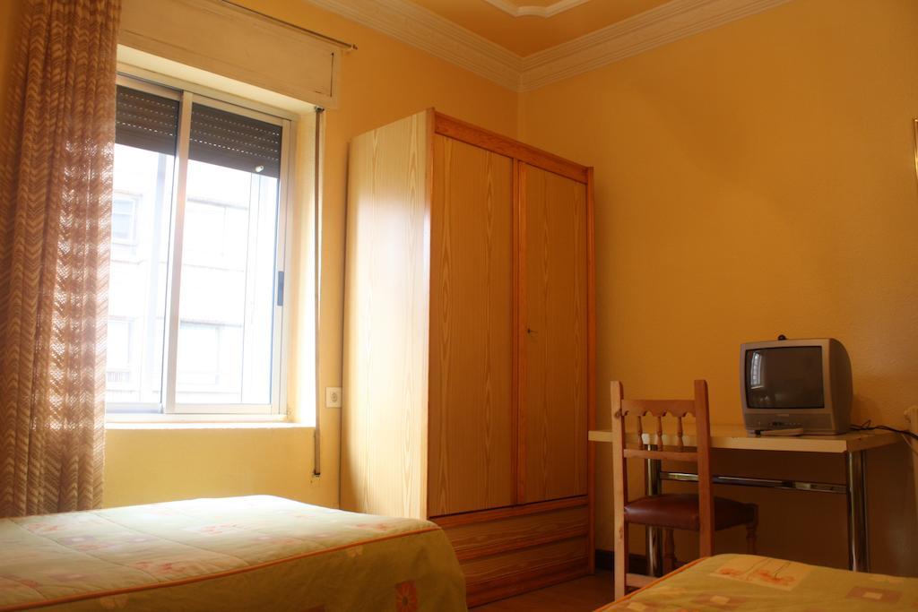 Hostal Temino Burgo Habitación foto