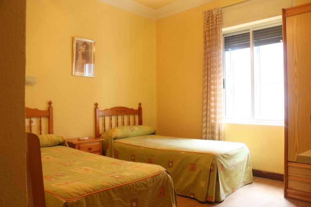 Hostal Temino Burgo Habitación foto