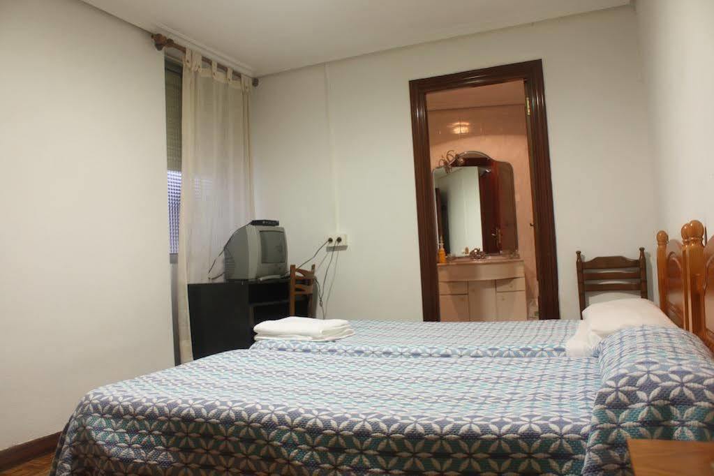 Hostal Temino Burgo Exterior foto